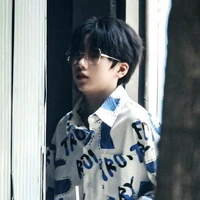 Nhiếp Vĩ Thần