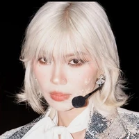 Đồng ánh quỳnh ( cô )