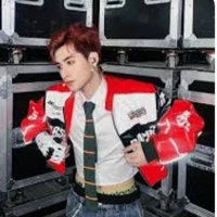 Huỳnh Hoàng Hùng (Hùng Huỳnh)