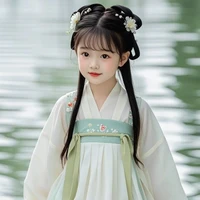 Becky lúc nhỏ