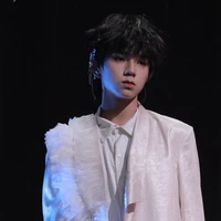 Vương Lỗ Kiệt(Hắn)