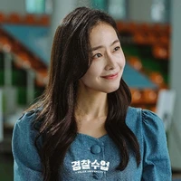 Yong Hynu (Mẹ Charlotte Becky)
