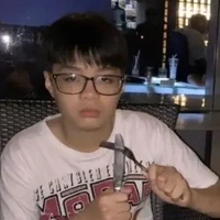 Quái vật bồn cầu