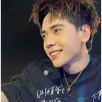 Lê Quang Hùng 