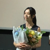 Hyeri |Cô|