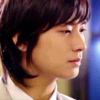 Beak Kang Hyuk (19 tuổi)