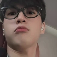 Tác Giả đẹp trai 😎😎