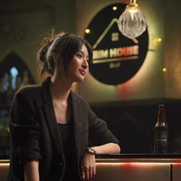 View Benyapa ( Cô )