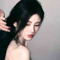 Nhân vật nữ