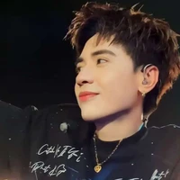 Quang Hùng