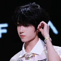 Dương Bác Văn_Hắn