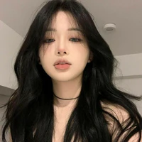 Hồ Nhi Nga | Mẹ anh |
