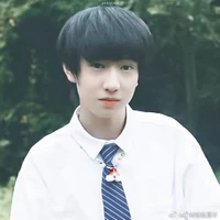 Đồng Vũ Khôn [ Lúc Nhỏ ]