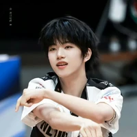 Trương Hàm Thụy