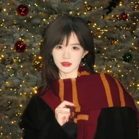 Bách Hân Dư - Nguyên chủ.