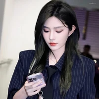 Vương Dịch ( cô )