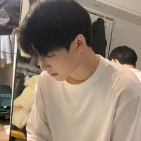 Hàn Uy | @𝐱𝐧.𝐮𝐲𝐰𝐞 | 11B3