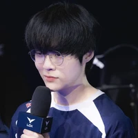 Park Jinseong( Teddy)