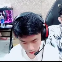 Vương Thuyên/Yiwei