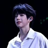 Trần Dịch Hằng_hắn