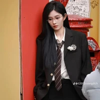 Vương Dịch/Em