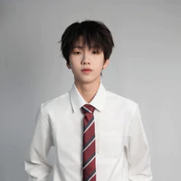 Nhiếp Vĩ Thần
