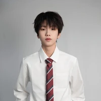 Nhiếp Vĩ Thần