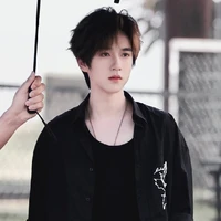 Hạ Tuấn Lâm_2004/TNT