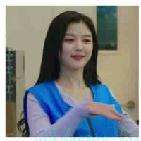 Nhân viên cửa hàng tiện lợi