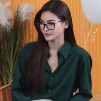 engfa(chị họ cô)