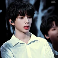 Vương Lỗ Kiệt(Hắn)