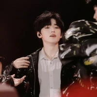 Tống Á Hiên