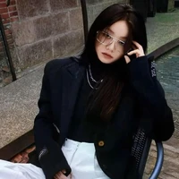 Lee Hyeri ( cô)