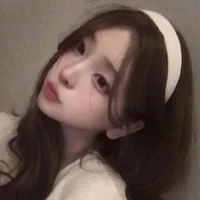 Alyy(b thân n9)