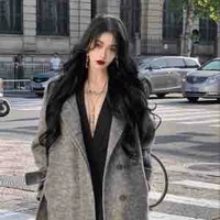 Hạ Khánh Huyền-Mẹ nu9