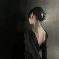 Lee Hong Hye (mẹ cô)