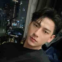 Tác giả thíc isaac nhưng viết chuyện rhycap