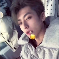 Vợ xinh của Pang / tác giả