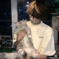 Siro-@Báo đế
