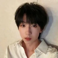 杨博文-em