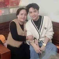 Mẹ Hùng