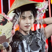 Hùng Huỳnh