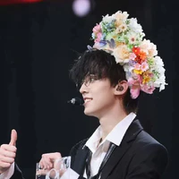 Tả Hàng _ cậu