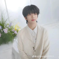 Trương Hàm Thuỵ_T