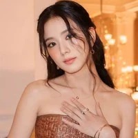 Kim Jisoo ( chi chu)