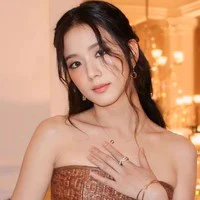 Kim Jisoo ( chi chu)