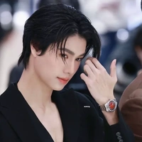 Phuwin_Tang