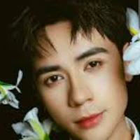 Lê quang hùng