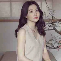 Nguyễn Phạm Minh Tuyết • Mẹ Ánh Linh