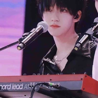 Hạ Tuấn Lâm